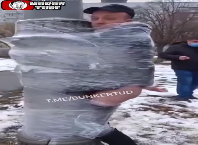 Video :In Kharkiv, Ukraine, thieves face this fate!